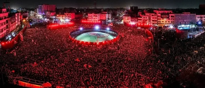 حضور بی‌نظیر مردم در حسینیه بزرگ میدان انقلاب؛ شب دهم محرم