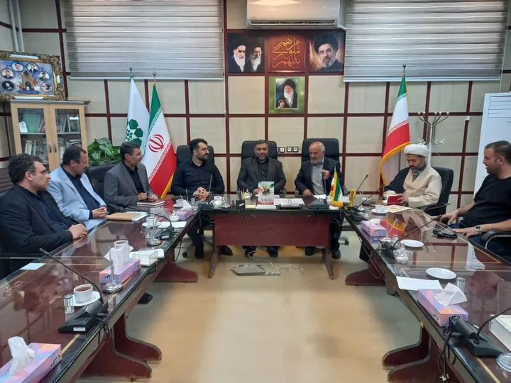 قرض‌الحسنه؛ راهکاری مؤثر برای رفع مشکلات معیشتی خانواده‌های نیازمند در تاکستان