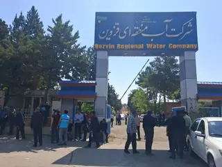 تجمع کشاورزان مقابل آب منطقه‌ای قزوین؛ مطالبه حق‌آبه دشت قزوین جدی‌تر شد