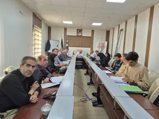 بررسی ۴۷ پرونده سرمایه‌گذاری کشاورزی در قزوین؛ طرح‌های گلخانه، دامداری و مرغداری در کمیته فنی امور اراضی