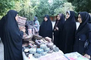 حمایت استانداری قزوین از بانوان کارآفرین با برگزاری مستمر روزبازارها و نمایشگاه‌های هفتگی
