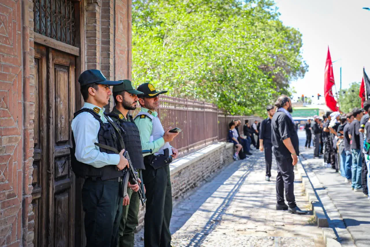حضور فرمانده انتظامی استان قزوین در جمع عزاداران و عاشقان سیدالشهدا(ع) در روز عاشورا