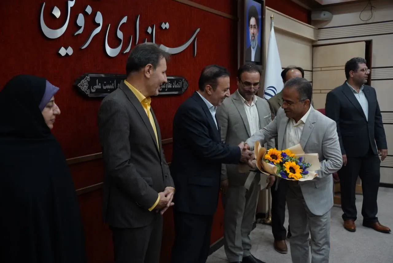 گزارش تصویری تجلیل استاندار قزوین از قهرمانان فراملی استان در سه‌ماهه نخست سال