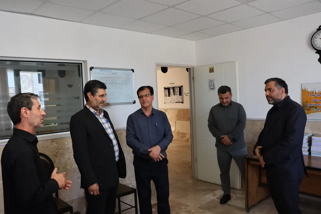 دیدار چهره‌به‌چهره مدیرکل کمیته امداد قزوین با مددجویان و امدادگران شهرستان قزوین