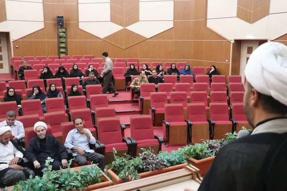 برگزاری دوره آموزشی مفاهیم آیات امامت و معاد برای کارکنان جهاد کشاورزی قزوین