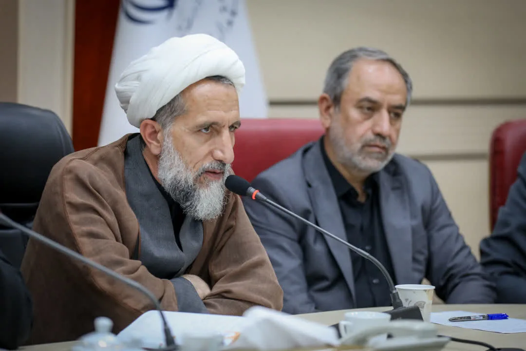 تأکید امام جمعه قزوین بر تداوم تجمعات شبانه؛ هم‌افزایی مردم و مسئولان در قرارگاه رهبر شهید